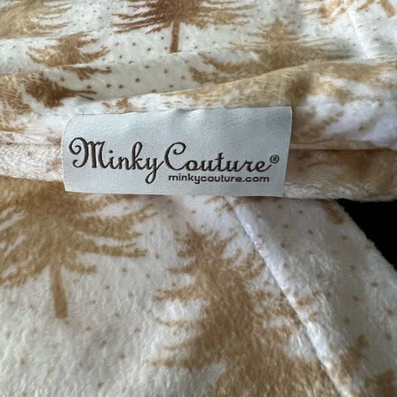 Minky Couture Holiday Tree Pattern Pillowcases. Set of 2 - Picture 2 of 2